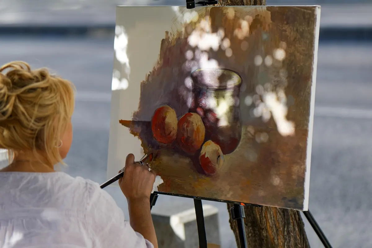 How to Prepare a Canvas for Painting: A Beginner's Step-by-Step Guide